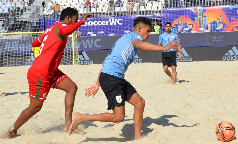 Fútbol Playa: Uruguay venció 4-2 a Omán en el Mundial y peleará