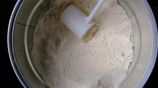 Cancillería envió buque con 17 toneladas de leche en polvo a Cuba y controlarán que llegue