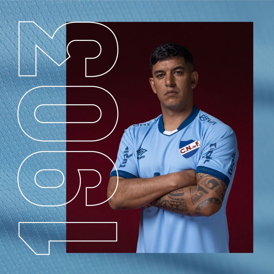 Camiseta URUGUAY escudo celeste