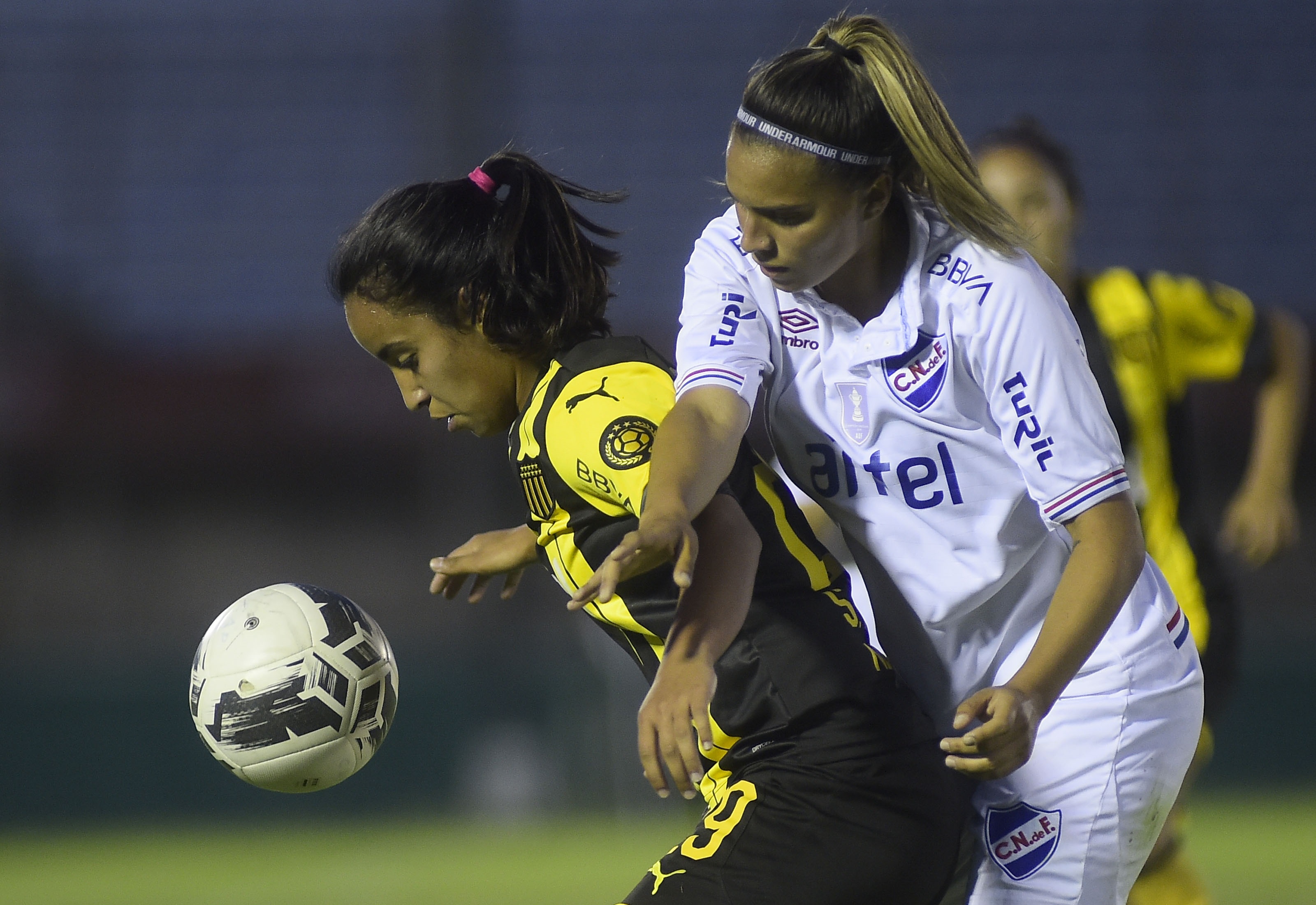 Este domingo, a las 11.00 h, - Futbol Femenino en Uruguay