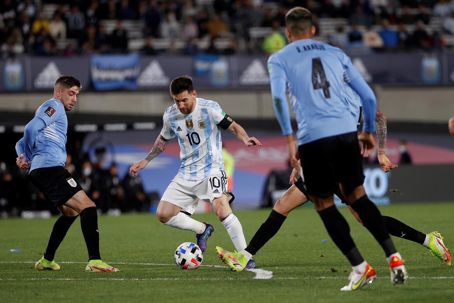 Eliminatorias ¿Por dónde se podrá ver el partido de Uruguay frente a