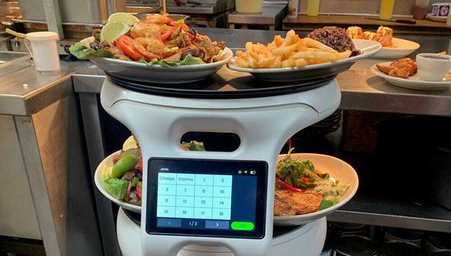 El nuevo laburito de Robotina