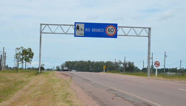 Otros nos quedamos acá