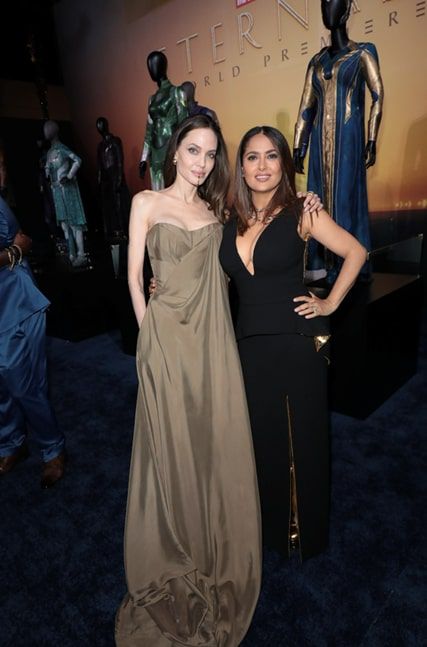 Angelina Jolie y Salma Hayek, quienes encarnan a Thena y Ajak - Foto: Walt Disney Studios/Marvel