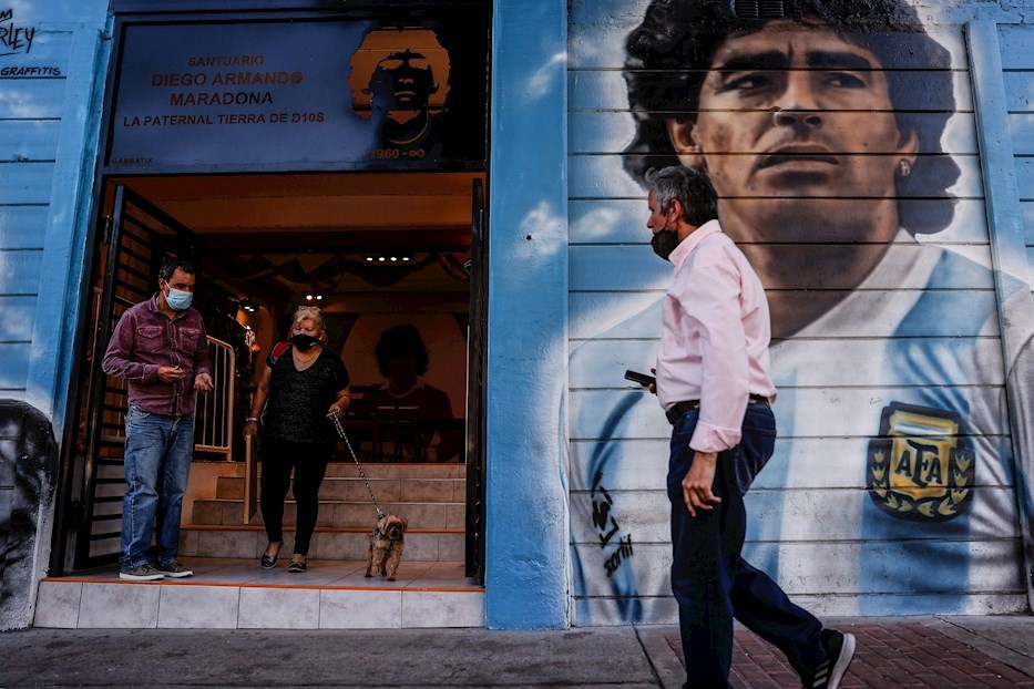 Juicio por Maradona: enfermera dijo que en la casa "faltaban cosas para atenderlo"