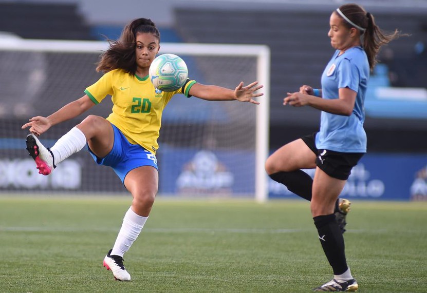 LA PRENSA  Diario - Fútbol Femenino / Uruguay empató con Chile en Sub 17