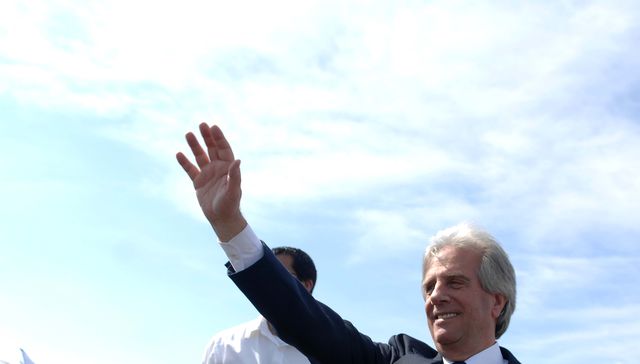 Nombre en construcción