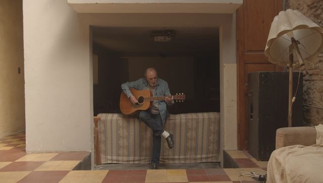 Por Little Butterfly Records