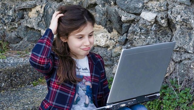 Lejos de portarse bien