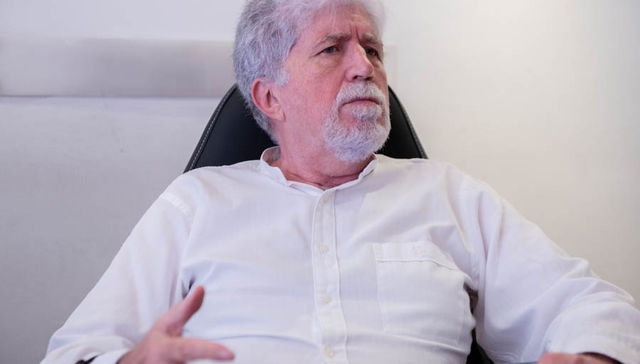 Escribe esteban Valenti