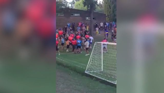 Piña va, piña viene