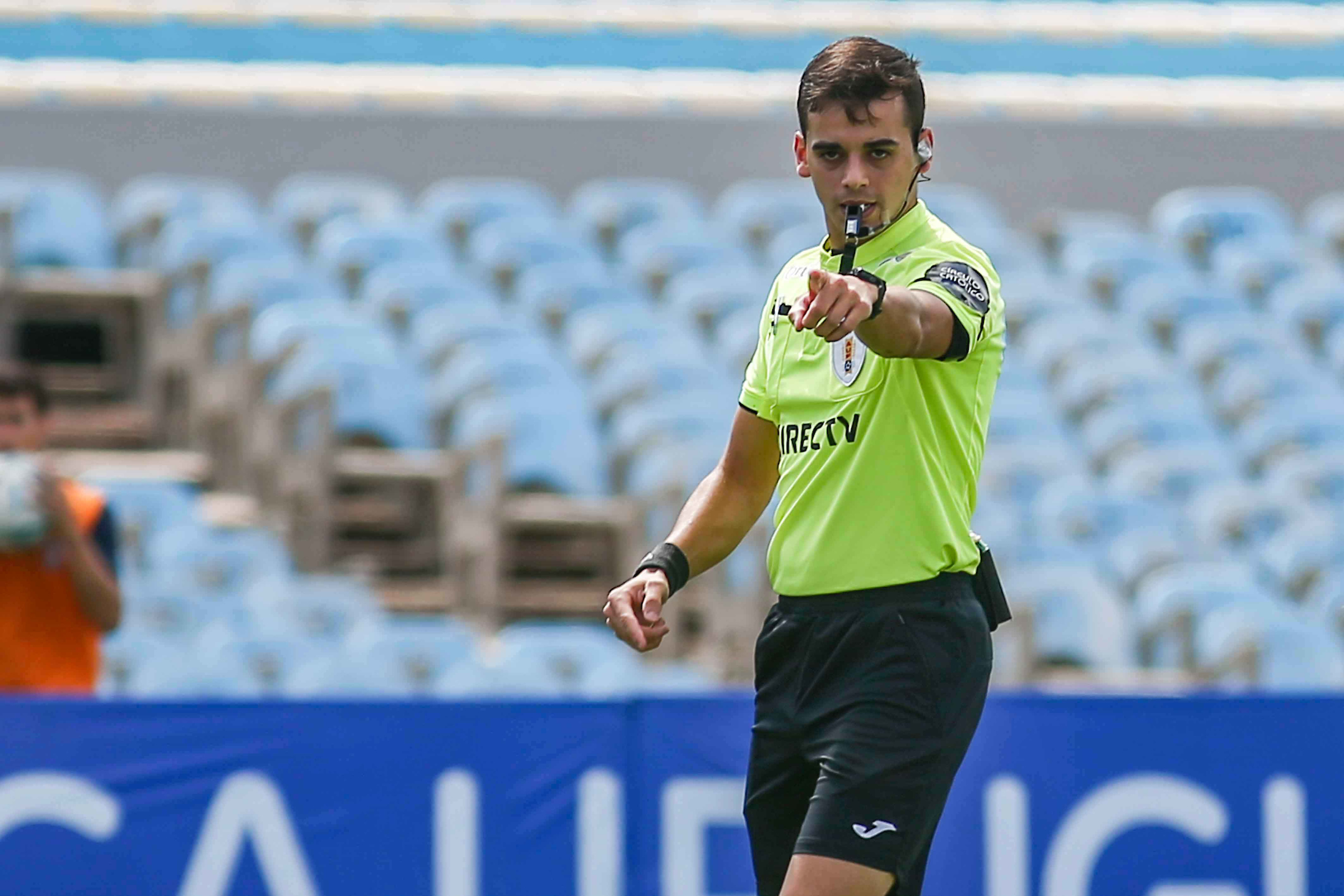 Leyendas del futbol uruguayo e internacional - Gano Wanderers a Rentistas  por 1 a 0 en el parque viera por la 9na fecha del Torneo Clausura con gol  de Facundo Milán,hoy la