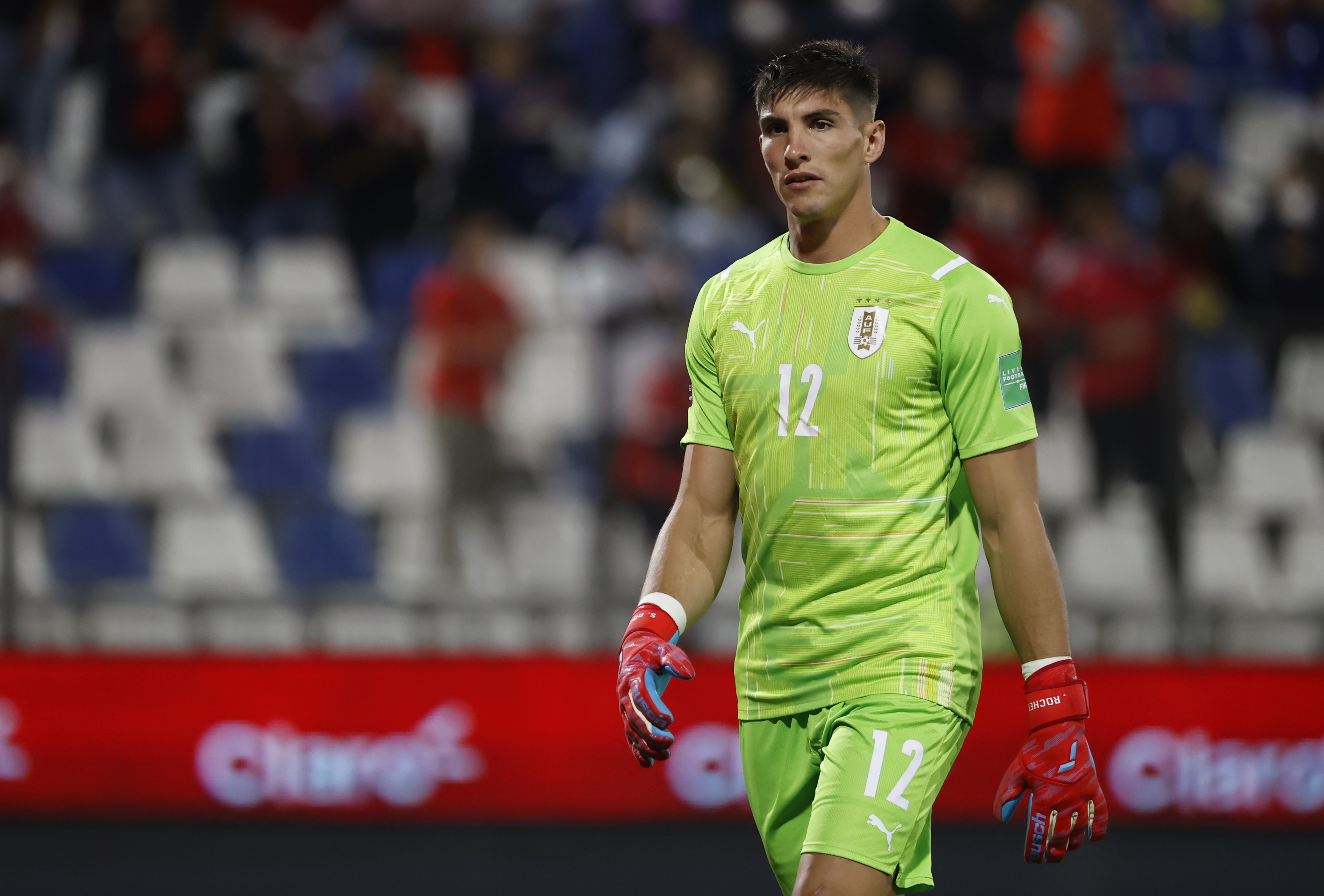 Uruguayo Rochet dice que balones rápidos del Mundial ponen a prueba a los  arqueros