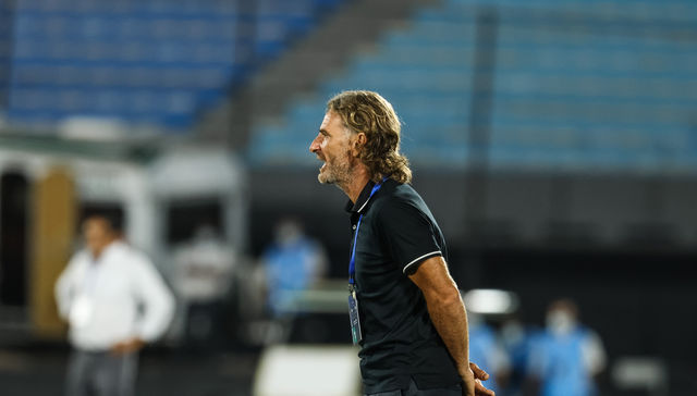 Sigue sin dirigir