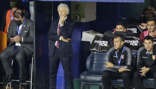 Llamó y se fue
