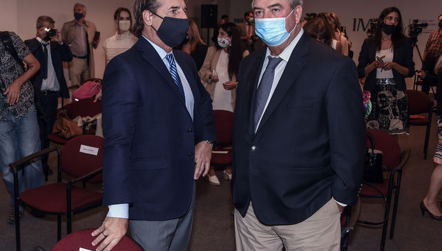 Sin presionar ni nada