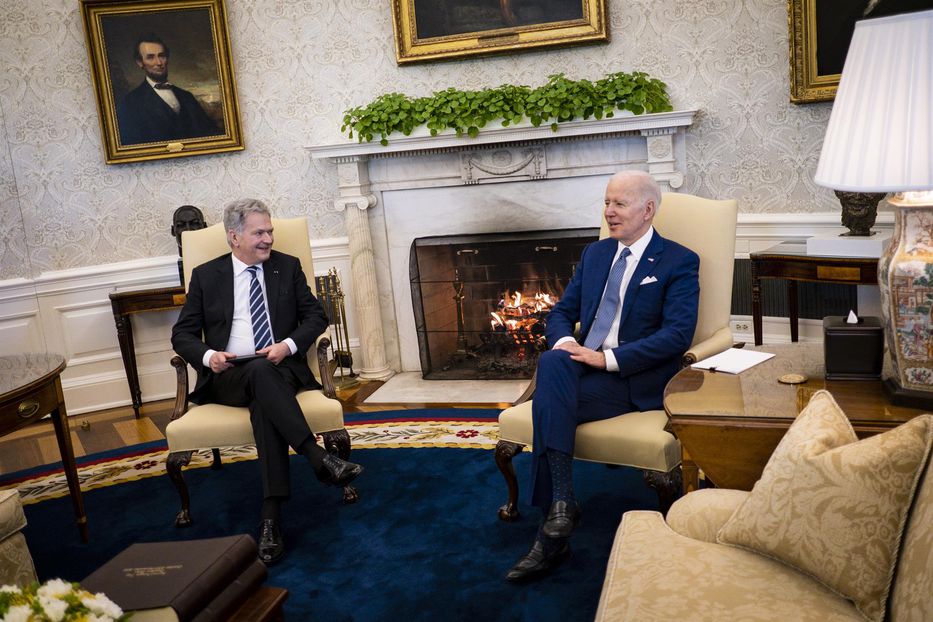 Biden estrecha lazos con una Finlandia cada vez más afín a la OTAN