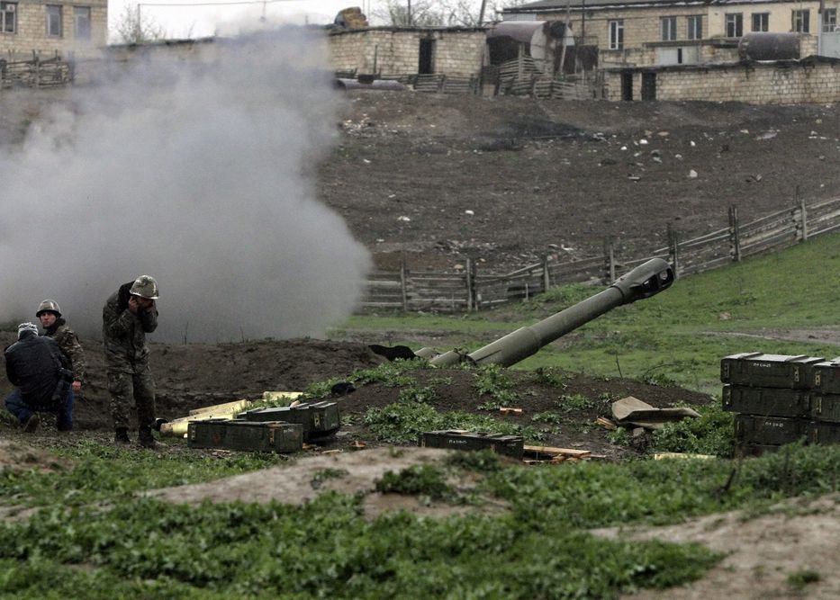 Decretan ley marcial en Nagorno Karabaj por tensión militar con Azerbaiyán