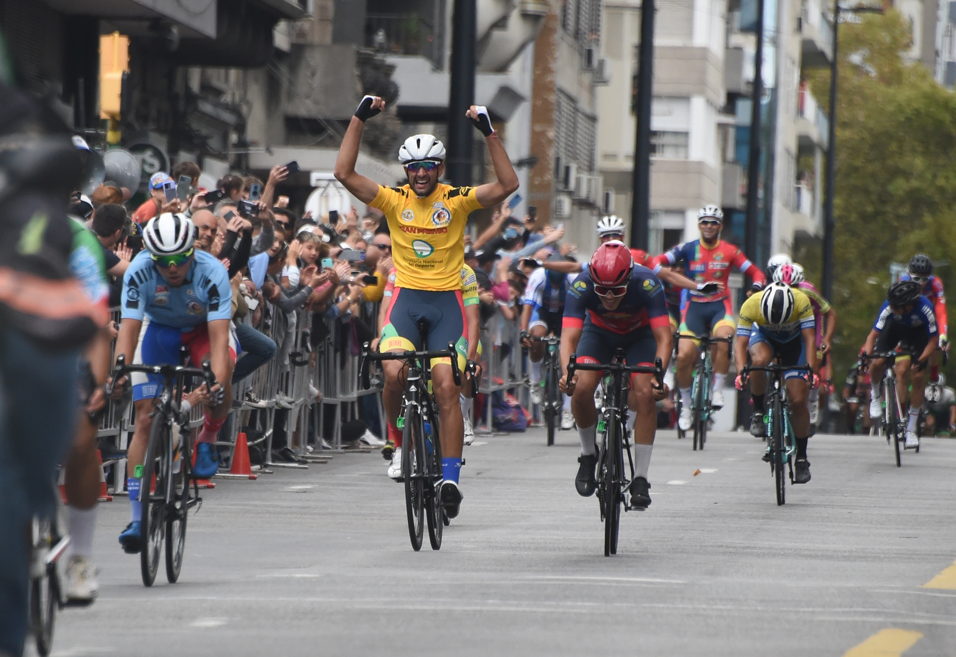 Vuelta Ciclista Federación Ciclista Uruguaya comunicó el recorrido de