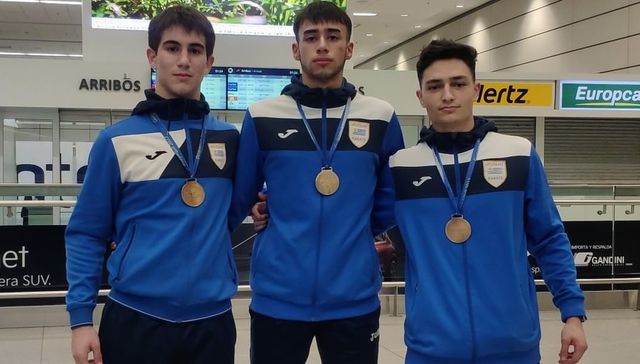 Podios por tres