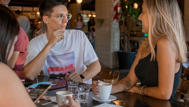 Un café contigo mismo