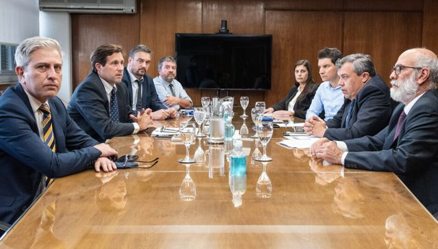 Remar a contracorriente