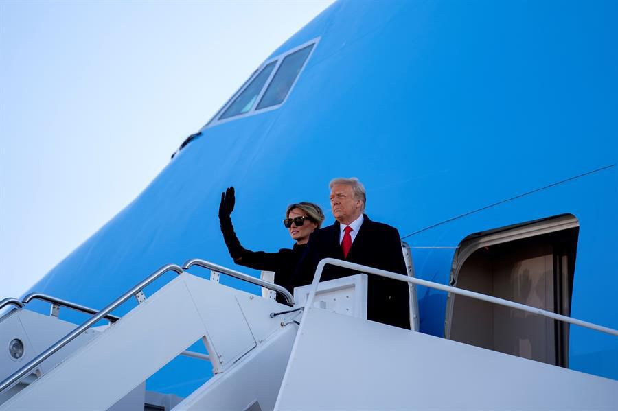 El CEO de Boeing dijo que acuerdo del Air Force One firmado con Trump fue un riesgo