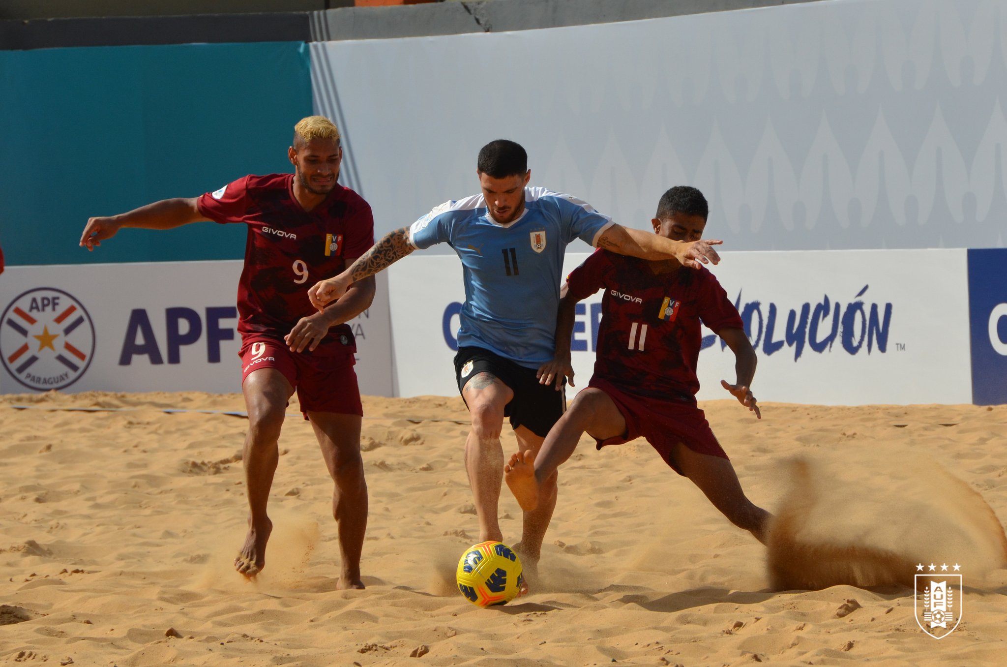 Uruguay derrota a Venezuela 5-4 por el Sudamericano de Fútbol Playa -  CONMEBOL