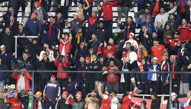 Rojos contra rojos