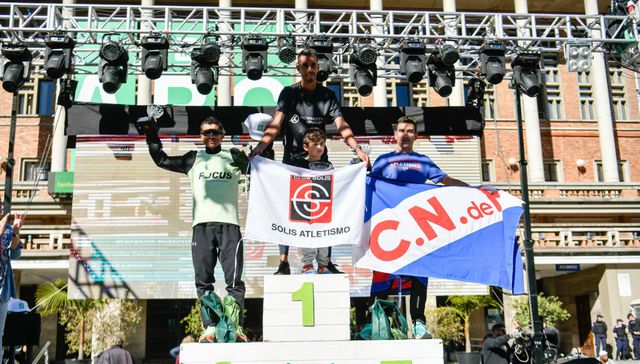 Fiesta en la capital