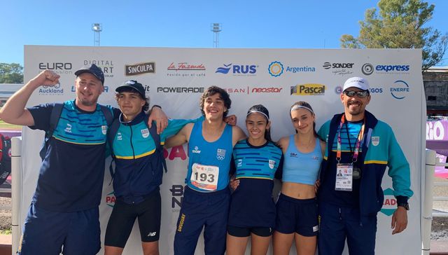 Aplauso, medalla y beso