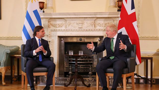 Los gringos son gente dada