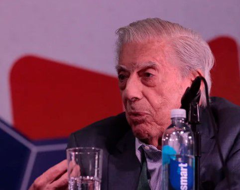 Vargas Llosa vivió el contagio de covid-19 como una experiencia 