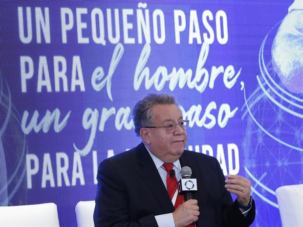 El médico pediatra e infectólogo Antonio Arista. EFE / Mario Guzmán