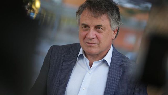 Te surtirán los surtidores