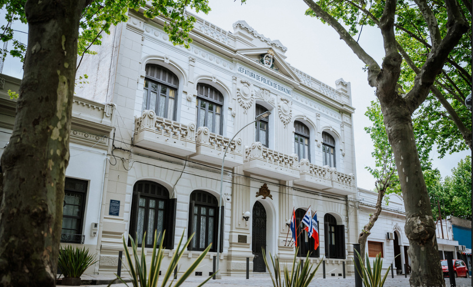 Un hombre fue imputado por intentar matar a su exnovia en Durazno; la apuñaló varias veces