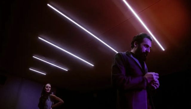 Un hombre, una mujer, un soldado