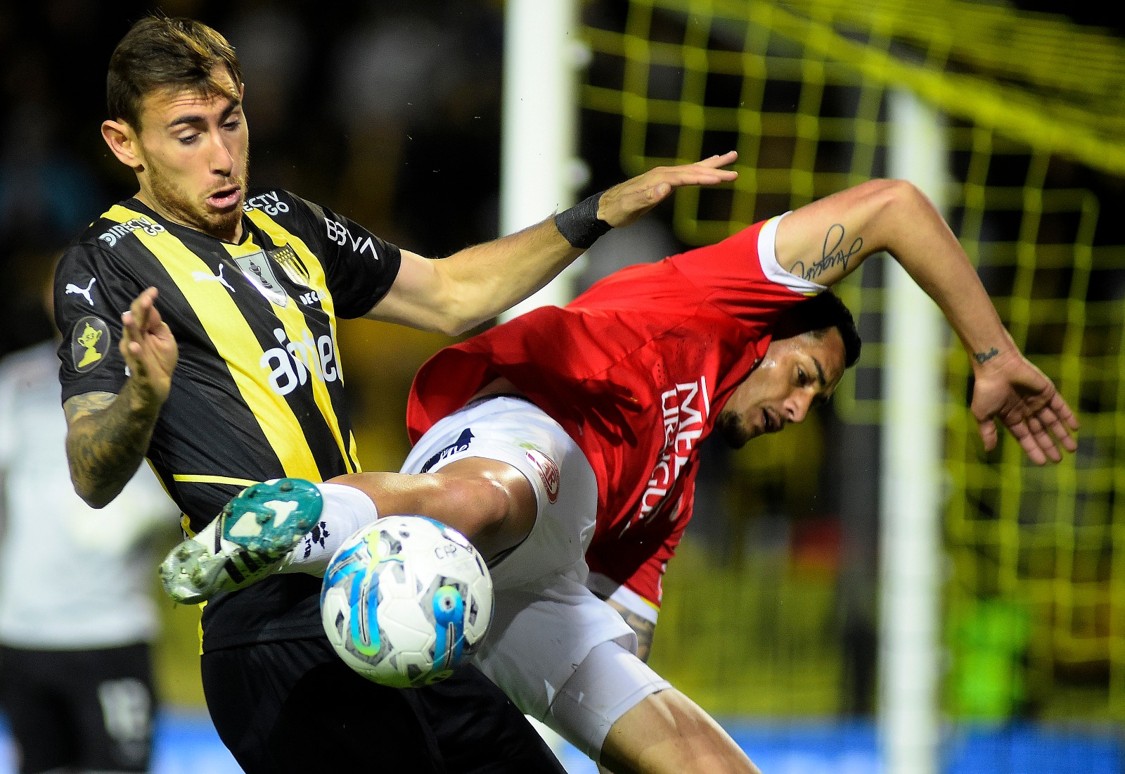 Clausura Peñarol Empató Con Rentistas 2 2 En El Campeón Del Siglo Y Quedó Noveno