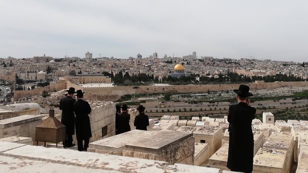 Cinco muertos en un ataque armado en una sinagoga de Jerusalén este