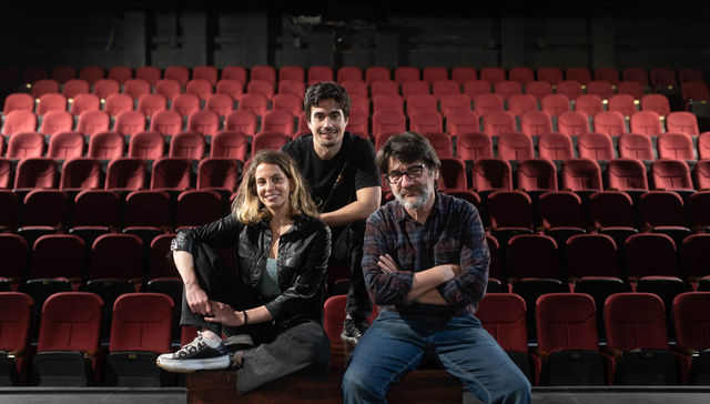 Abierto de madrugada