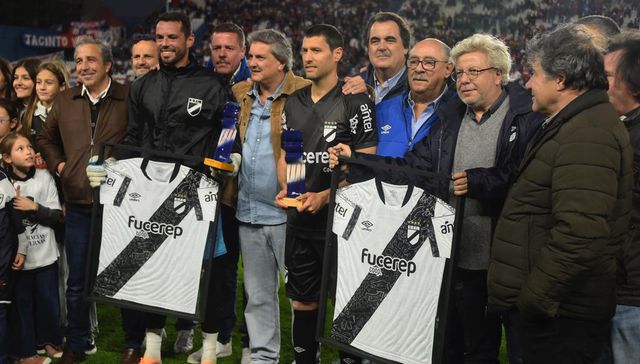 Campeones compartidos