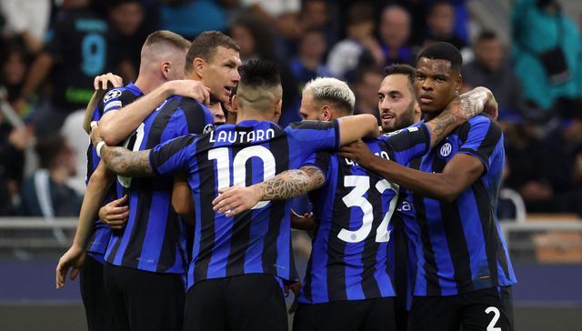 Lo dejó fuori della coppa