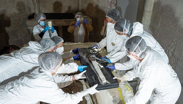 Historia sepultada