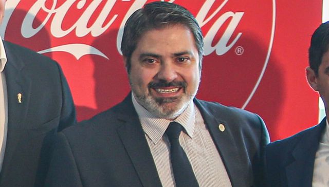 Todos juntos la vuelta...