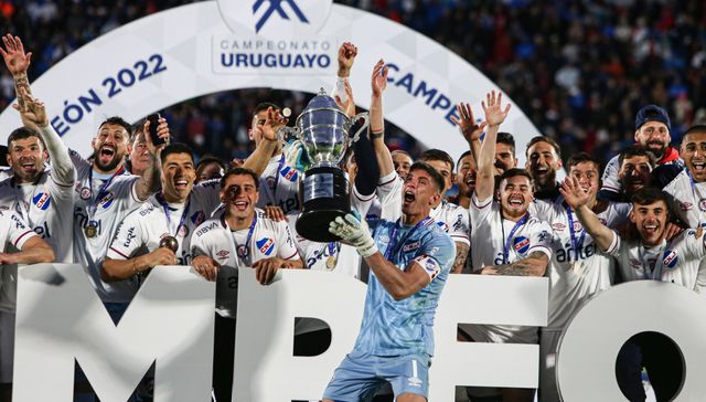 LA copa en tres colores