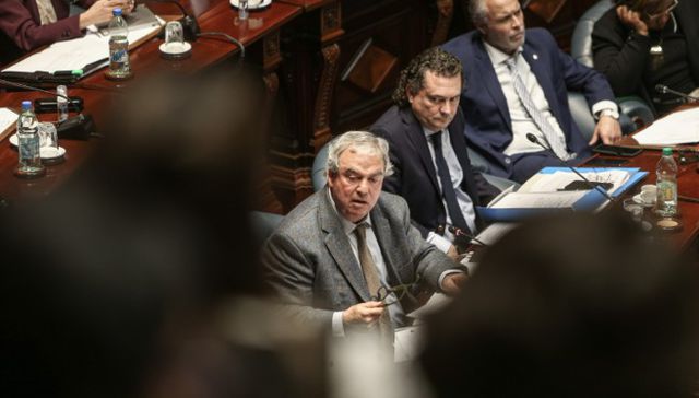 Tiró ancla