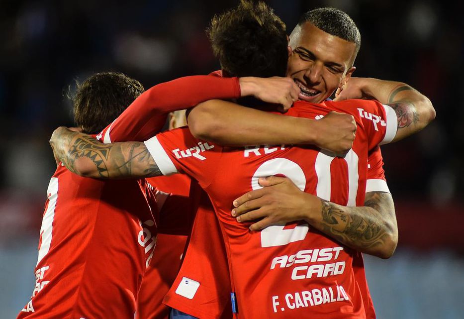 Cerro Largo vs Nacional por la Primera División de Uruguay. Hora