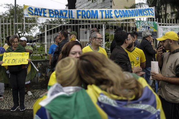 El partido político de Bolsonaro le promete una dura oposición al “comunismo” de Lula