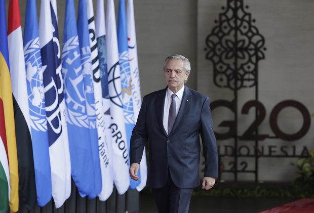 Alberto Fernández deberá guardar reposo tras sufrir “indisposición” en cumbre del G20