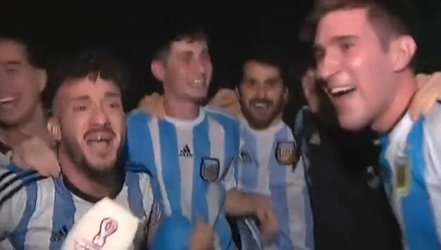 Escuchen, corran la bola